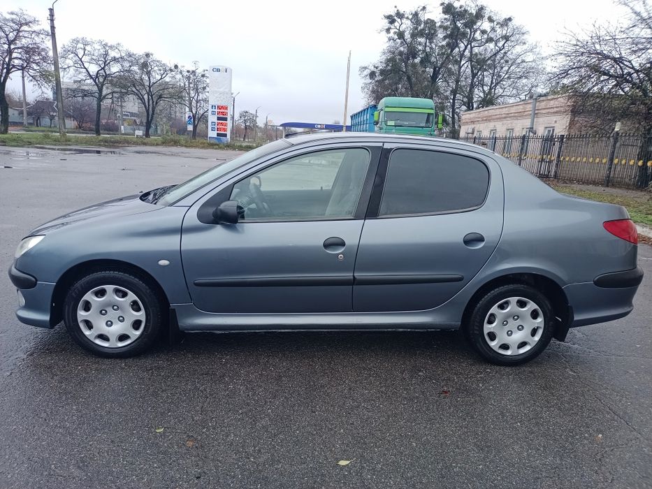 Peugeot 206 2009р 1.4 ГБО 1власник з салону