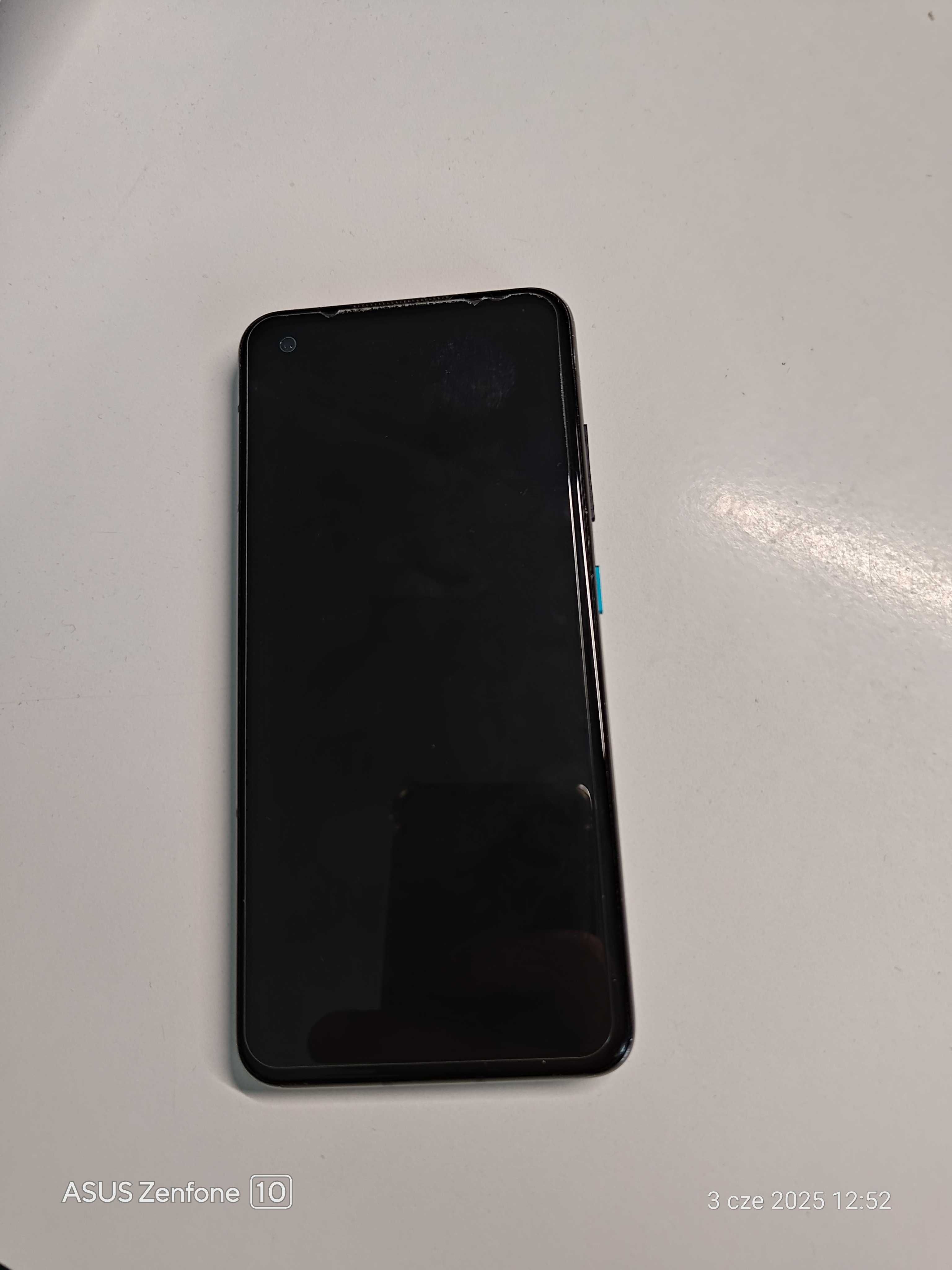 Asus Zenfon 8 czarny + gratisy