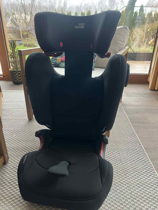 Sprzedam fotelik samochodowy  Britax Romer kidfix III M