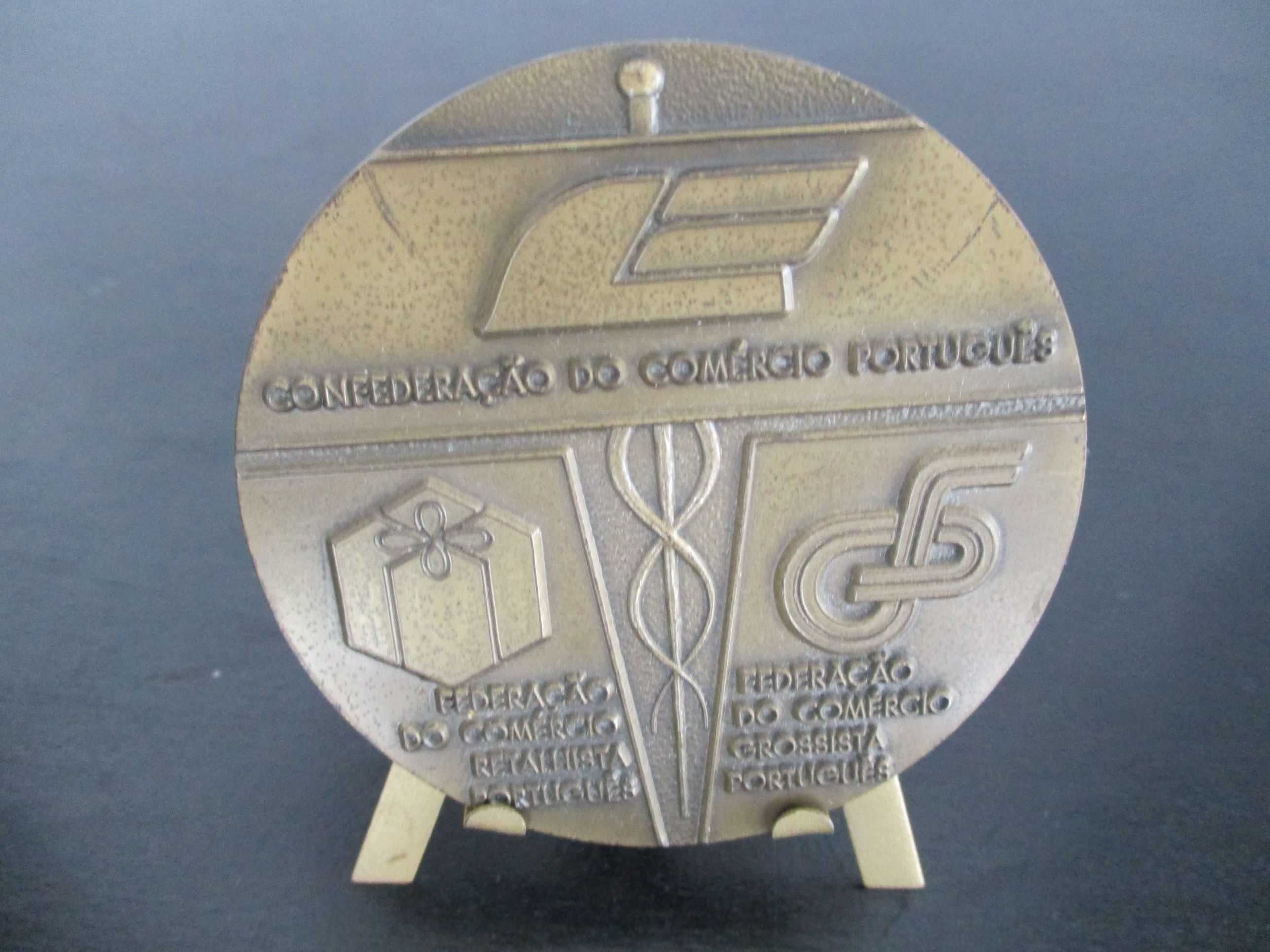 Medalha comemorativa Confederação do Comércio Português 1980 em bronze