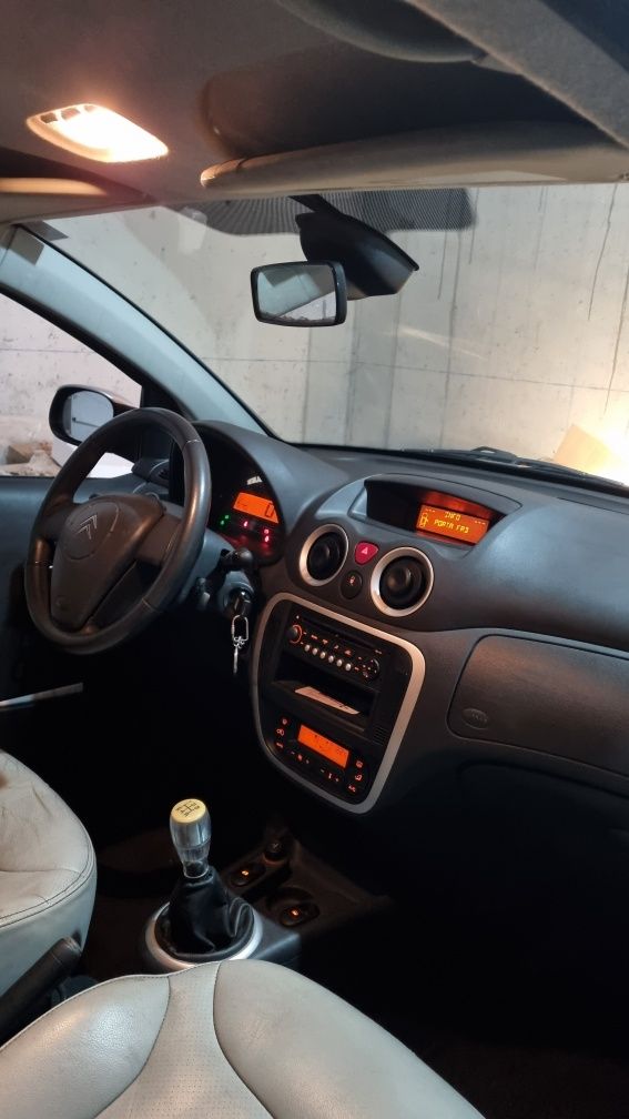 Citroën C2 vtr  em bom estado