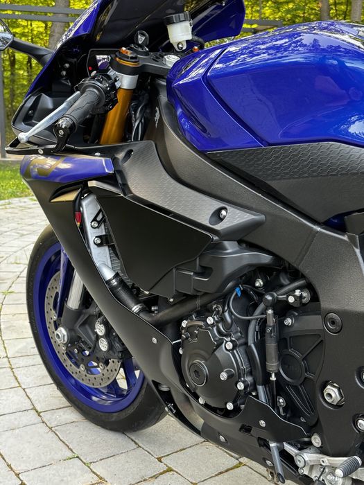 Yamaha YZF-R1 2019 року Akrapovic