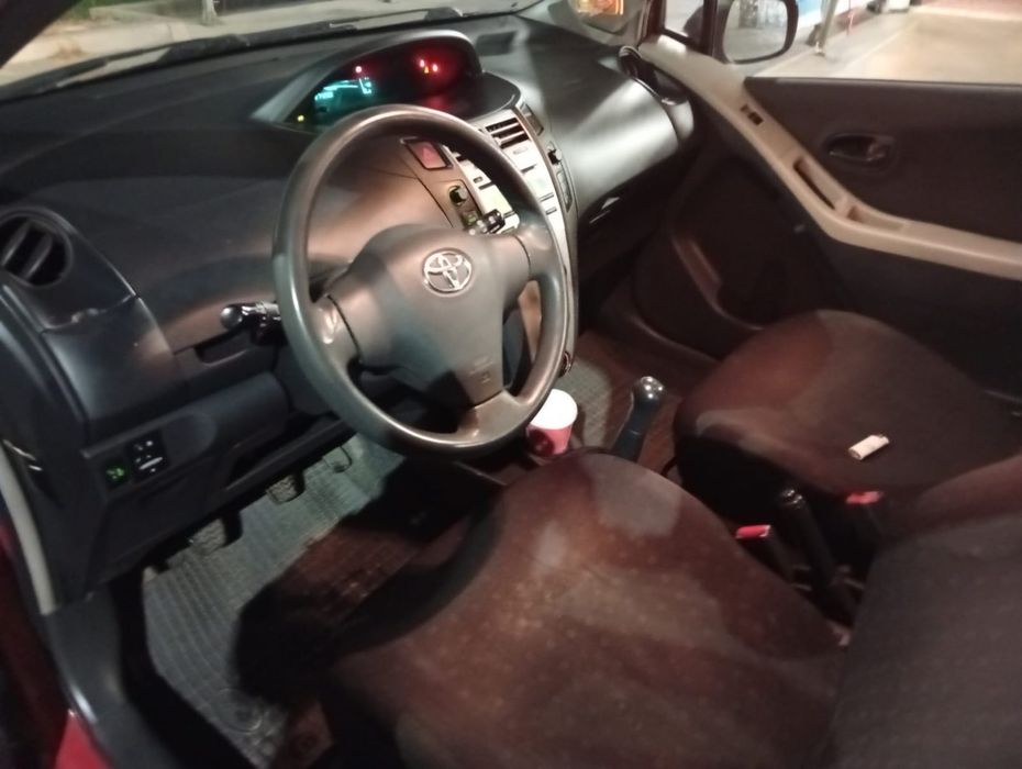 Sprzedam toyota yaris 2006 rok