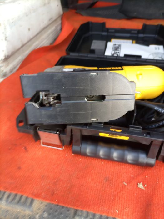 Serra Tico Tico dewalt dw331k -qs
