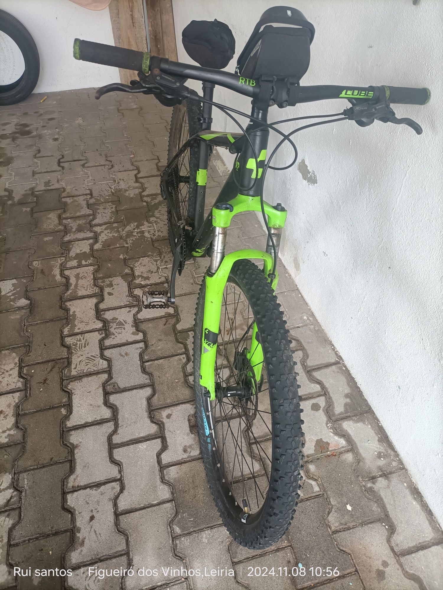 Bicicleta Cube ,roda 27.5