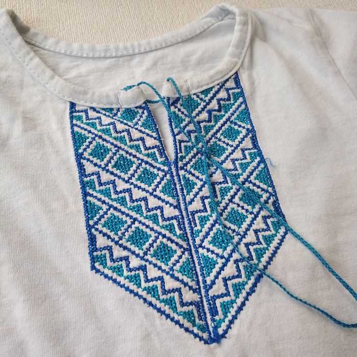 Вышиванка-футболка