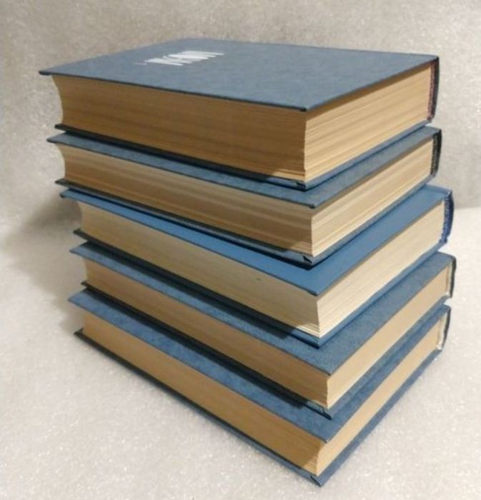 Моэм.Уильям Сомерсет. Собрание сочинений 5 томов.(Стан нових)