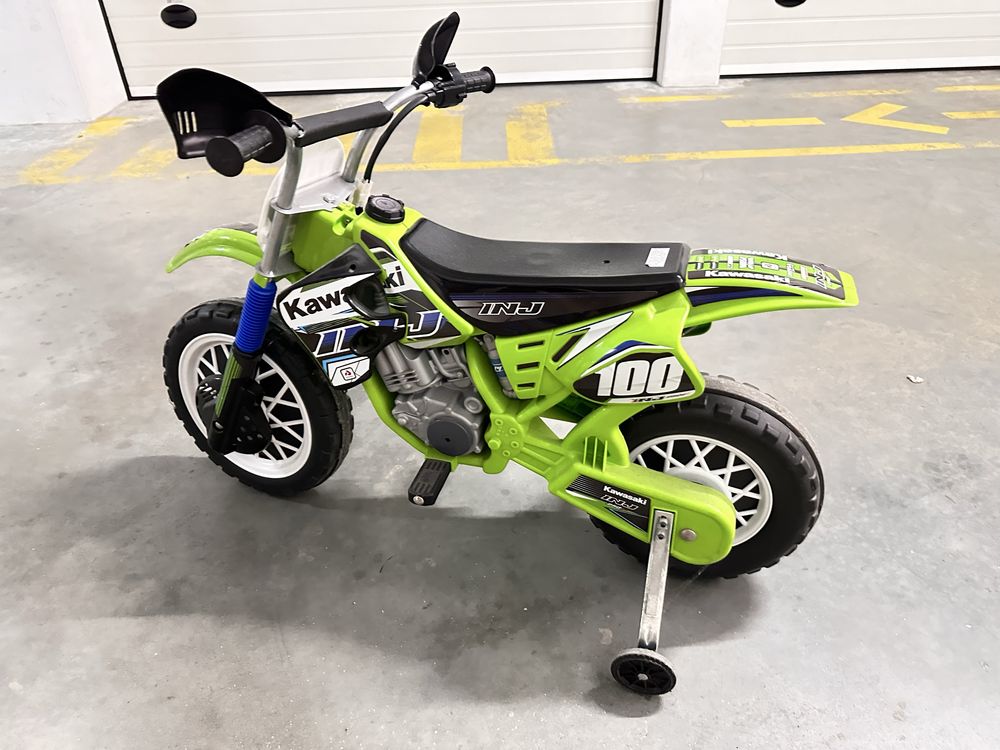 Mota electrica criança