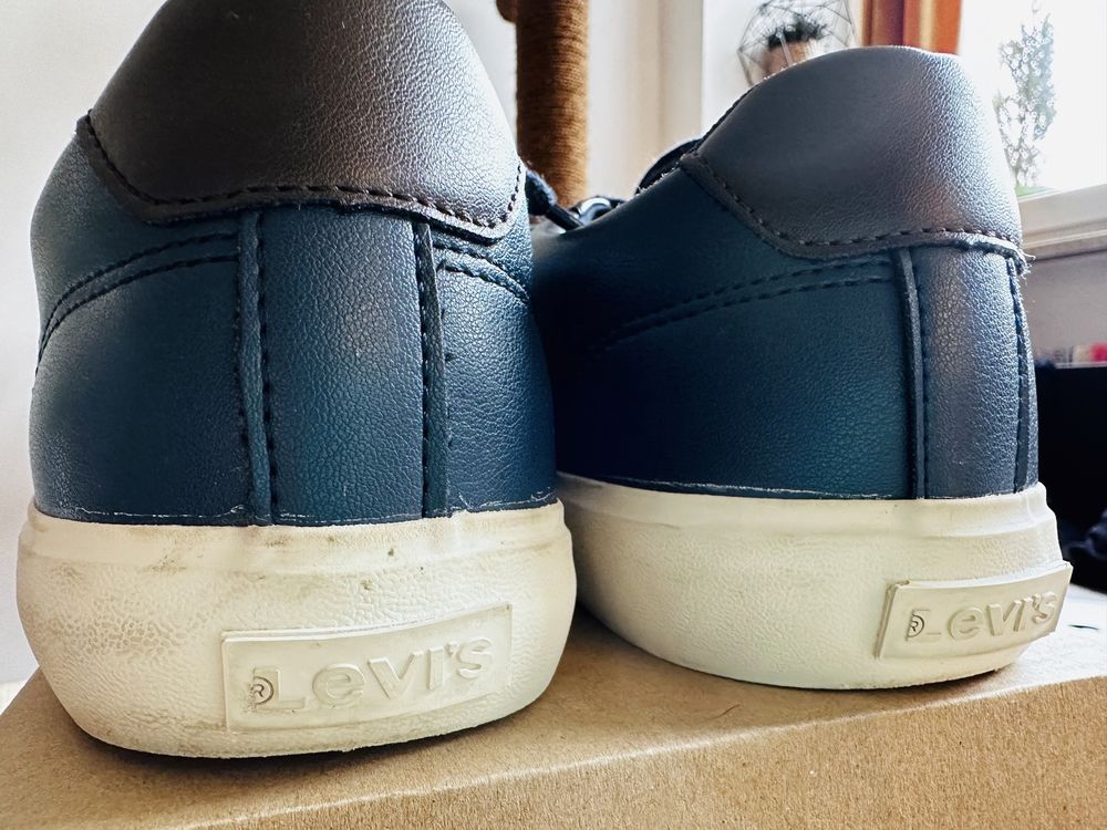 Sneakersy Levis rozmiar 43