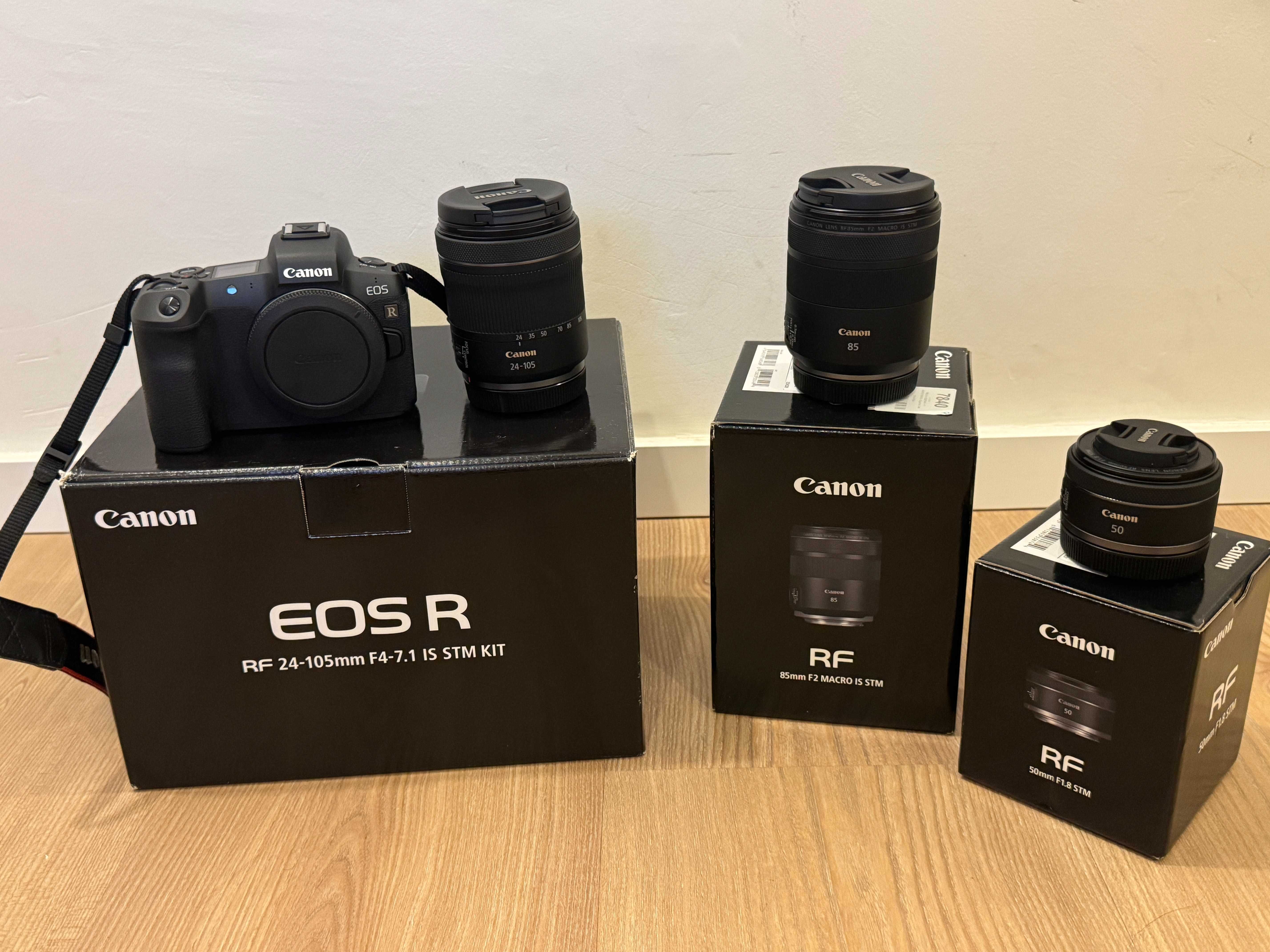 Canon EOS R Kit RF 24-105mm + Canon RF85mm + Canon RF 50mm