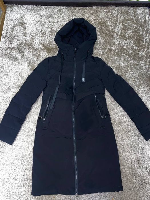 Зимове Чорне пальто без пояса 42 рм