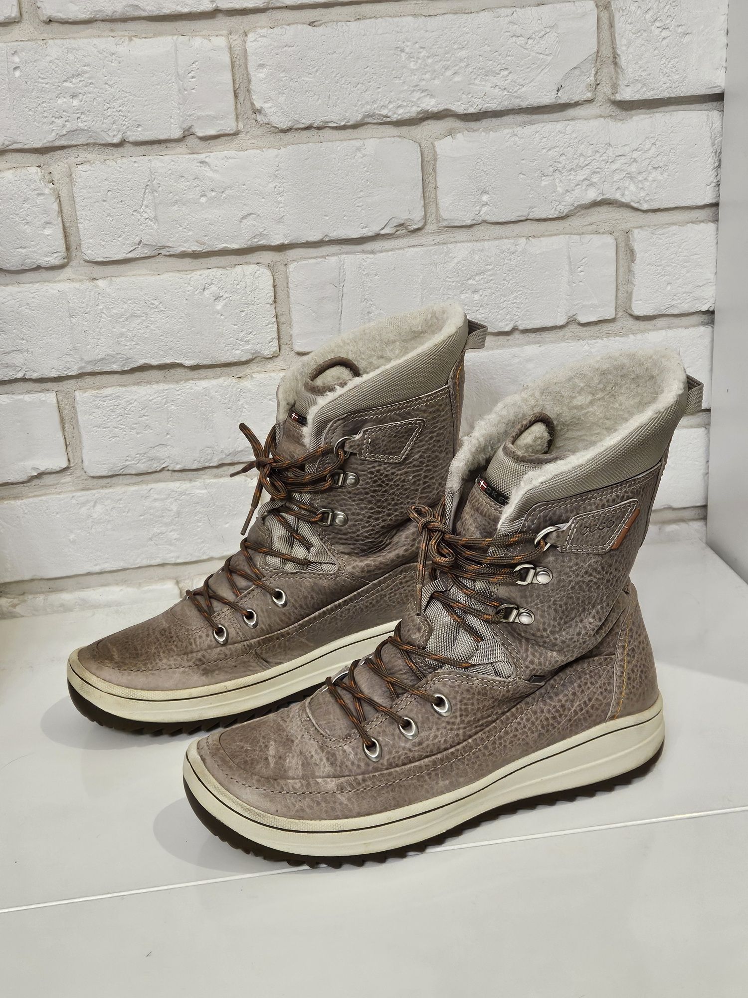 Buty zimowe śniegowce Ecco SKO Trace Gore-Tex r. 40