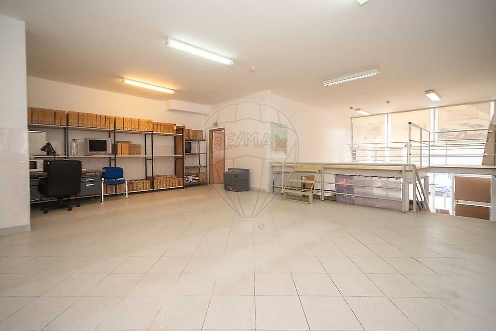 Vendo Loja Linda -a -Velha