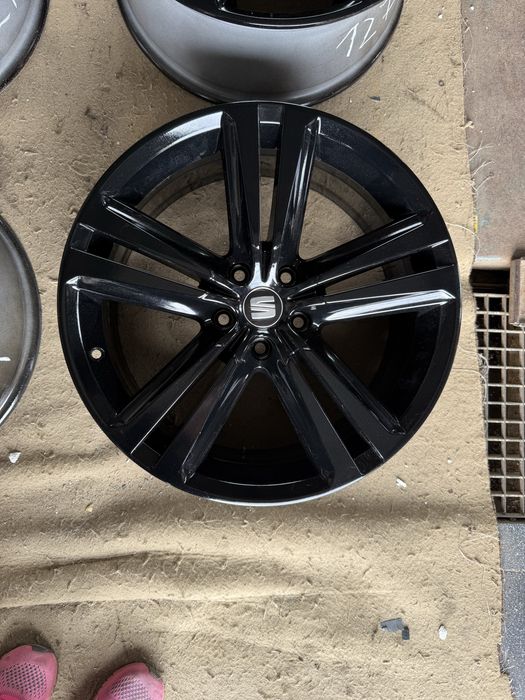 Felgi aluminiowe Seat Oae ET 50 8jx19” 5x112