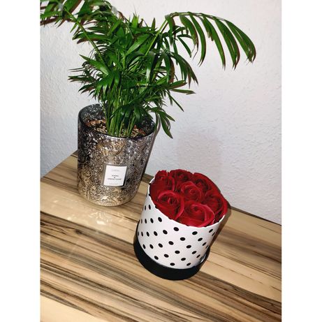 Walentynki Box z różami pachnący