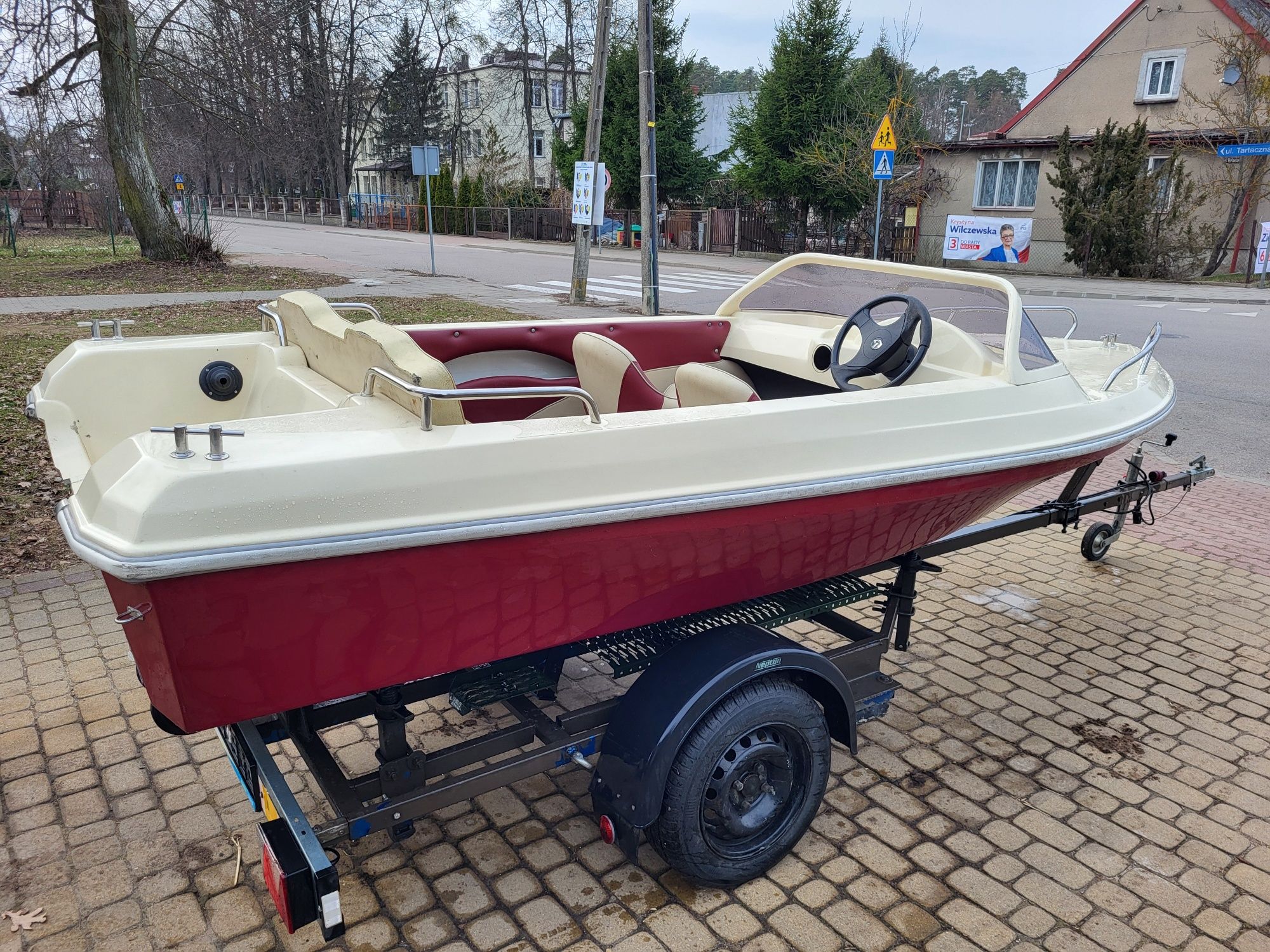 Lodz lodka motorowka 410 lodz motorowa  jak malibu cameo przyczepa