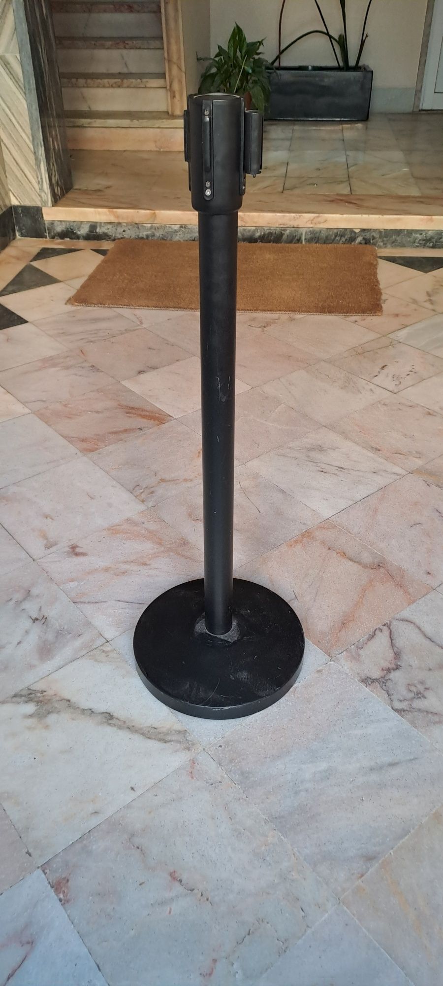 Poste de Sinalização preto