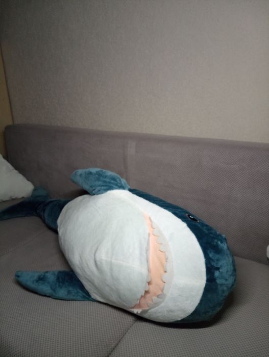 Акула м'яка іграшка 140см