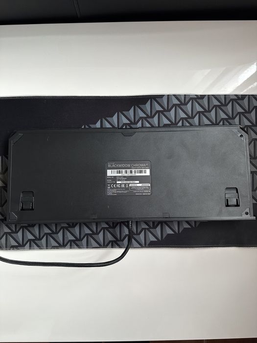 teclado razer gaming com tapete incluido