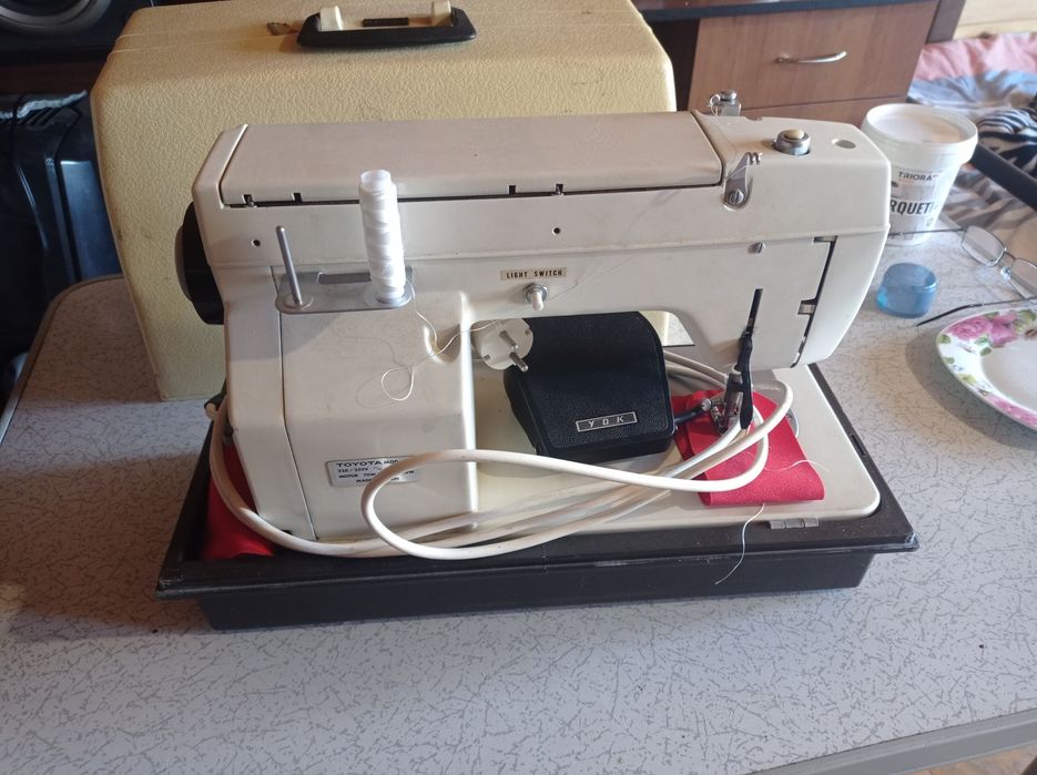 Швейная машинка Toyota