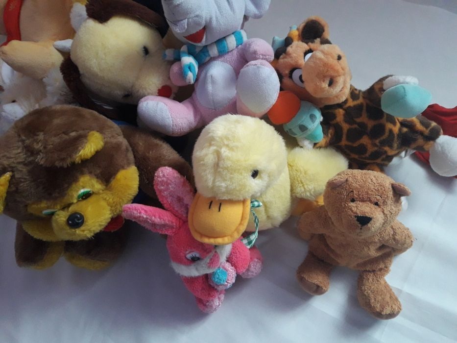 Іграшки дитячі мягкі.