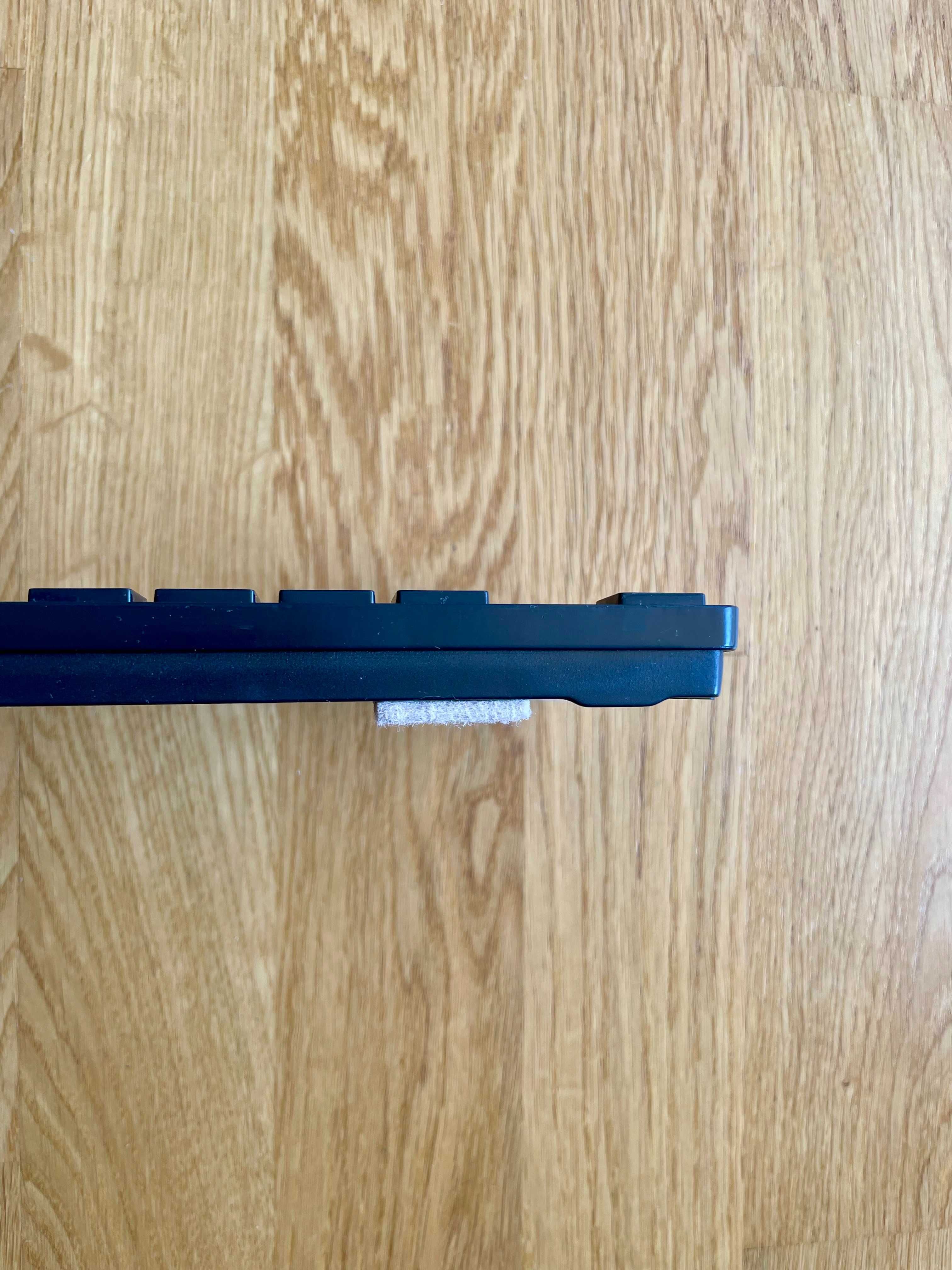 Przewodowa klawiatura Hama Slimline Casano, czarna, z pudełkiem