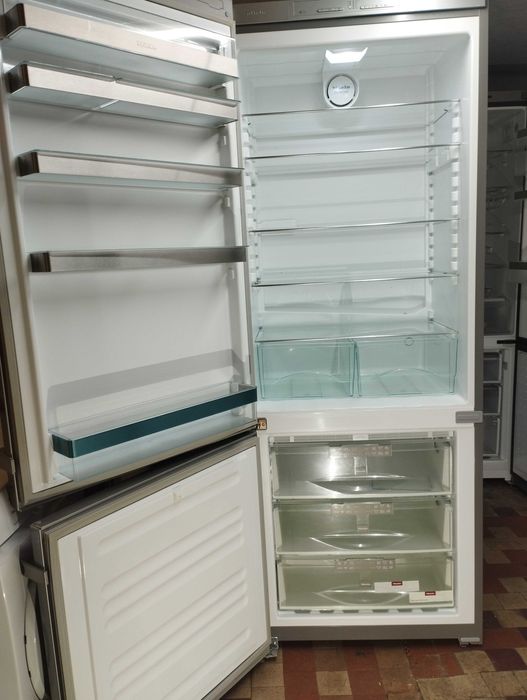 MIELE холодильник із Німеччини