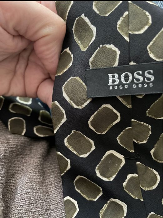 Jedwabny krawat Hugo Boss