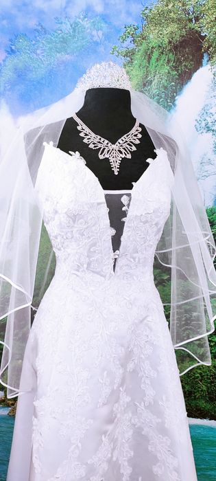 Вісільна сукня ВЕЛИКОГО розміру від 50 - 60 розмір . РОЗПРОДАЖ.