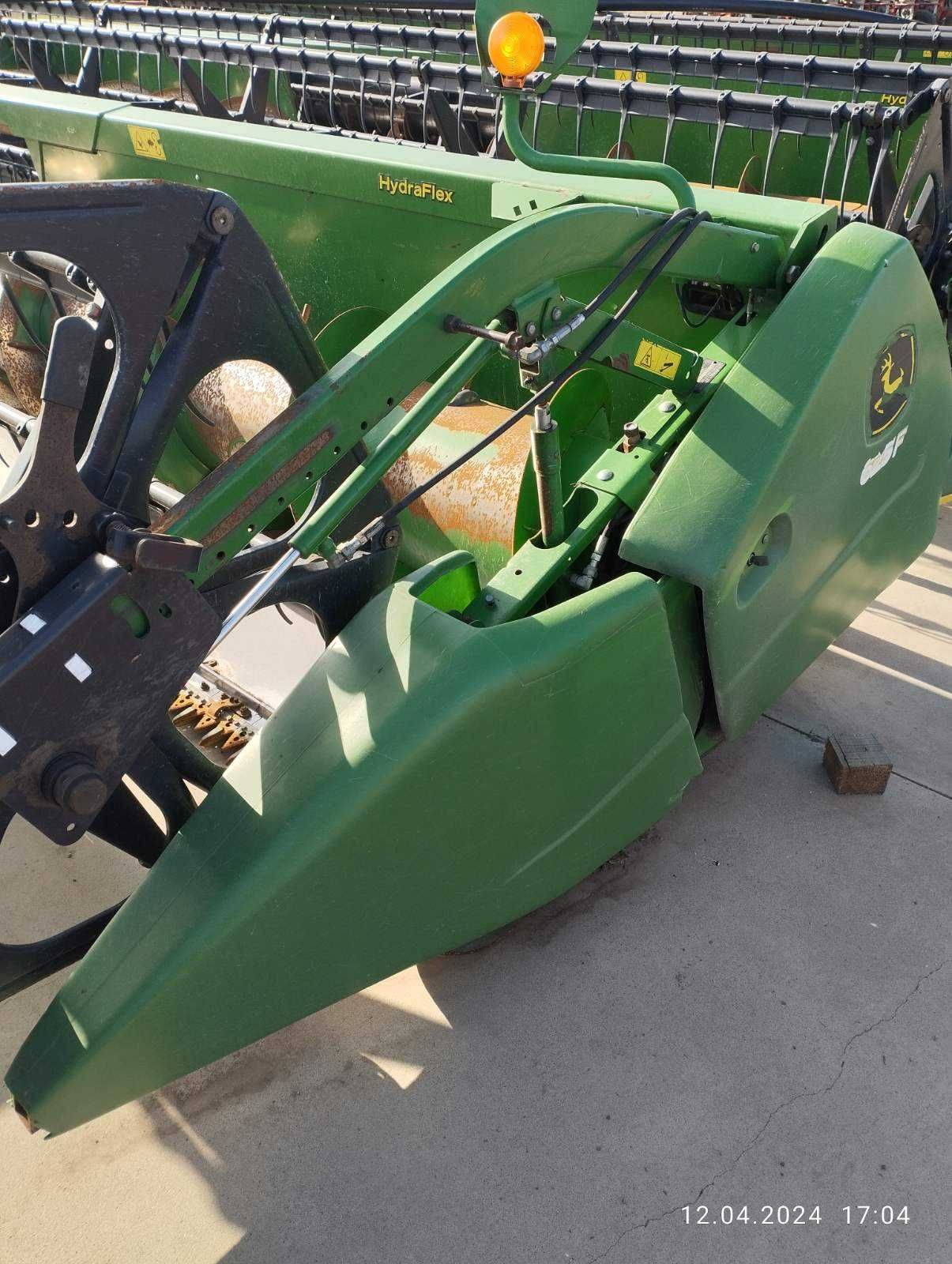 Комбайн John Deere S660