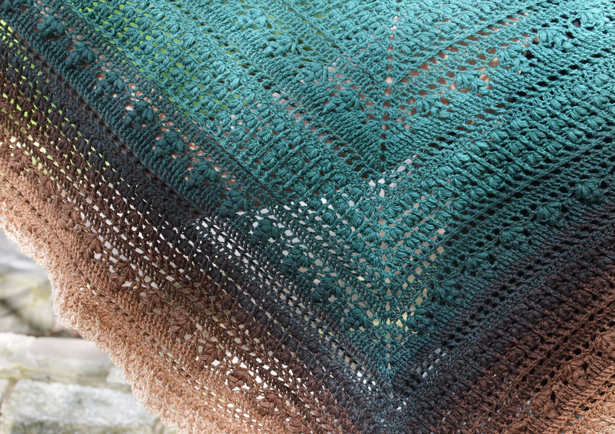 Szydełkowa chusta handmade ombre prezent dla kobiety