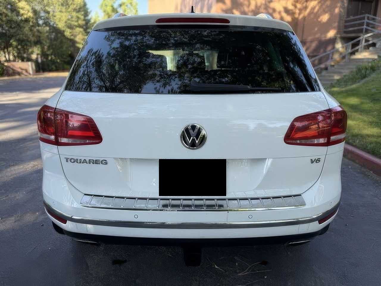 2015 Volkswagen Touareg VR6 Sport with Tech