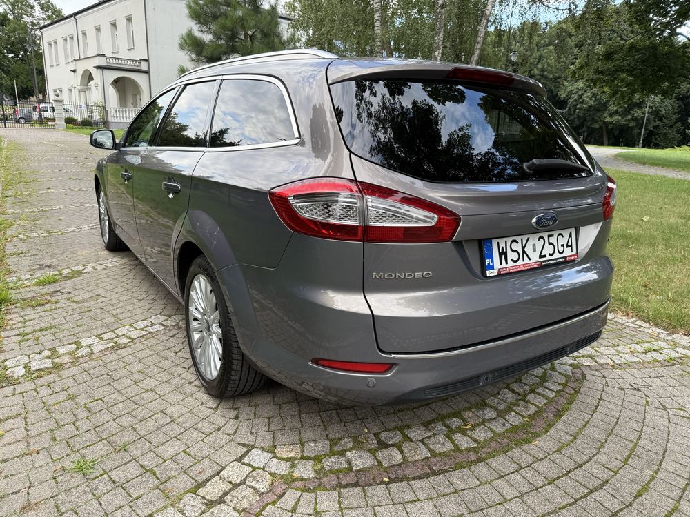 Ford Mondeo TITANIUM/CONVERS+/NAVI/PDC przód i tył/keyless go/bi-xenon