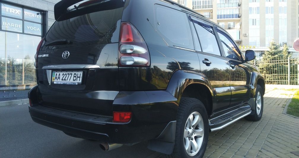 Продам Land Cruiser Prado 120. 4 л.