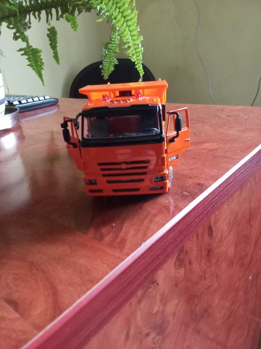 Трамвай і камаз за одну ціну