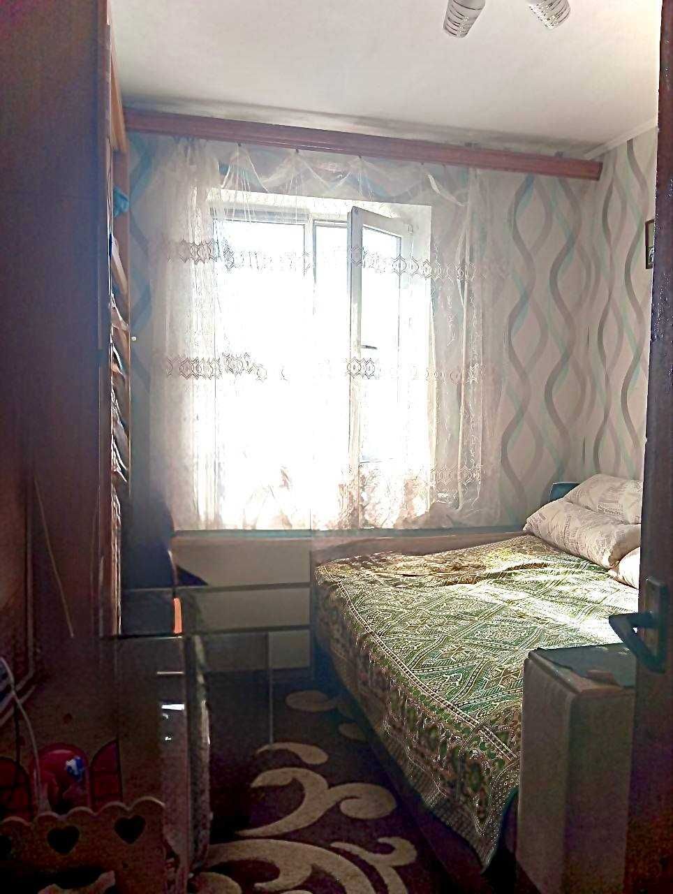 Продам 2-кімнатну кв-ру на  вул. Днепродорога / Висоцького