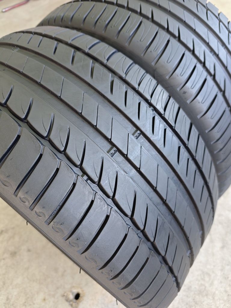 245/40/17 Michelin