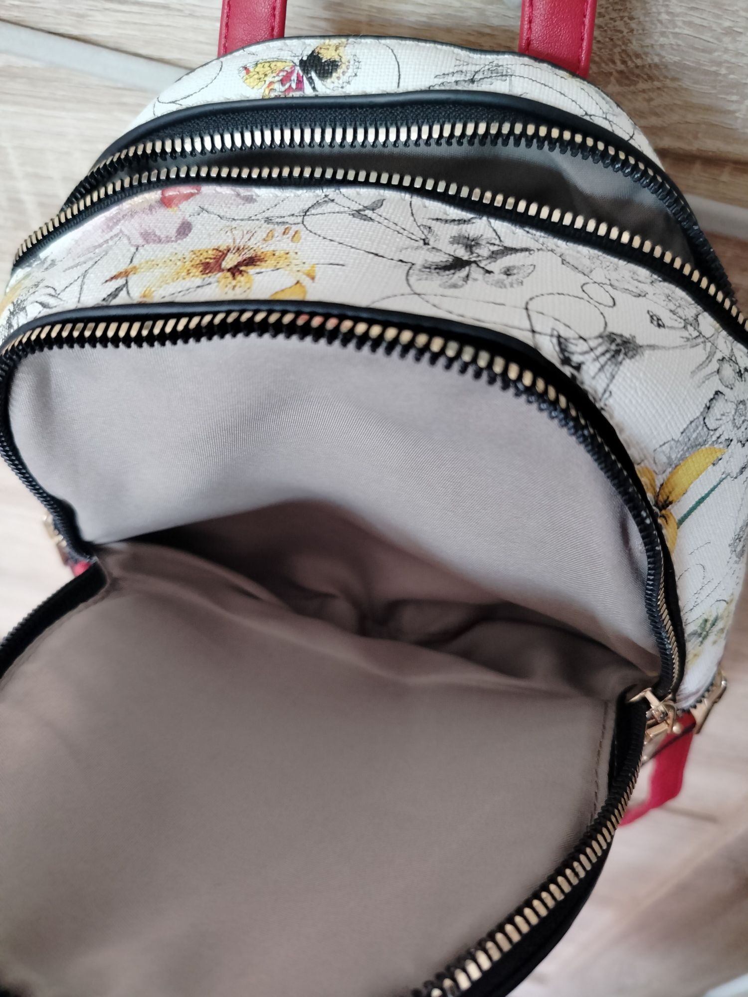 Stylowy Plecak Kwiatowy – Idealny na Lato / Floral Mini Backpack – Sum