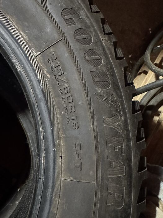 Goodyear 215/60/16