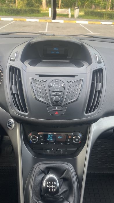 Продаж Fоrd kuga 2013 рік