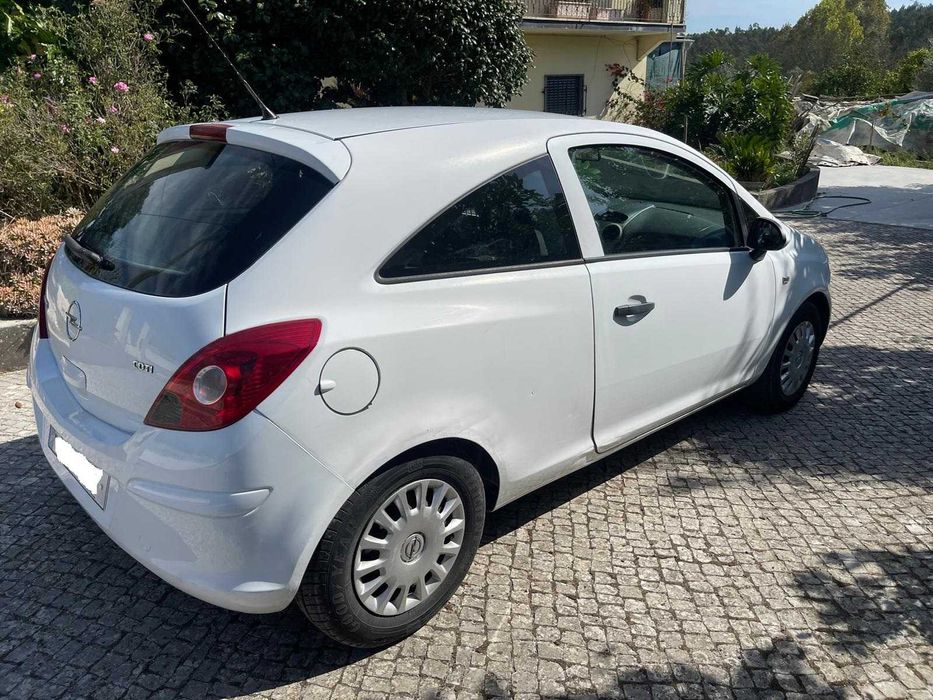 Opel Corsa Van Disele
