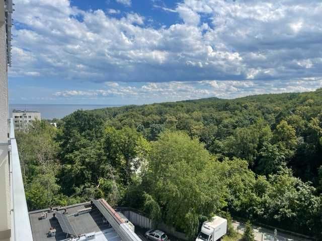 Apartament z balkonem z widokiem na morze , 7 min od plaży