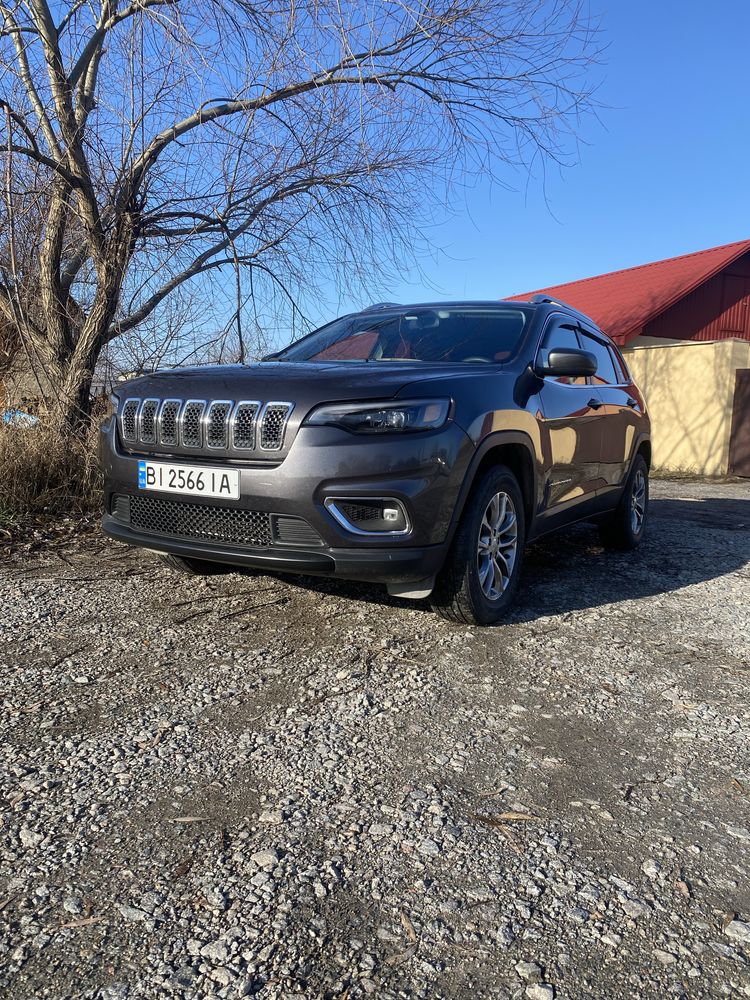 Jeep Cherokke 2019 року