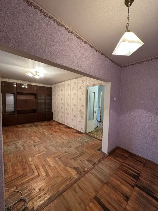 Велика 1к. 42м, на 2/9, гарна ціна.