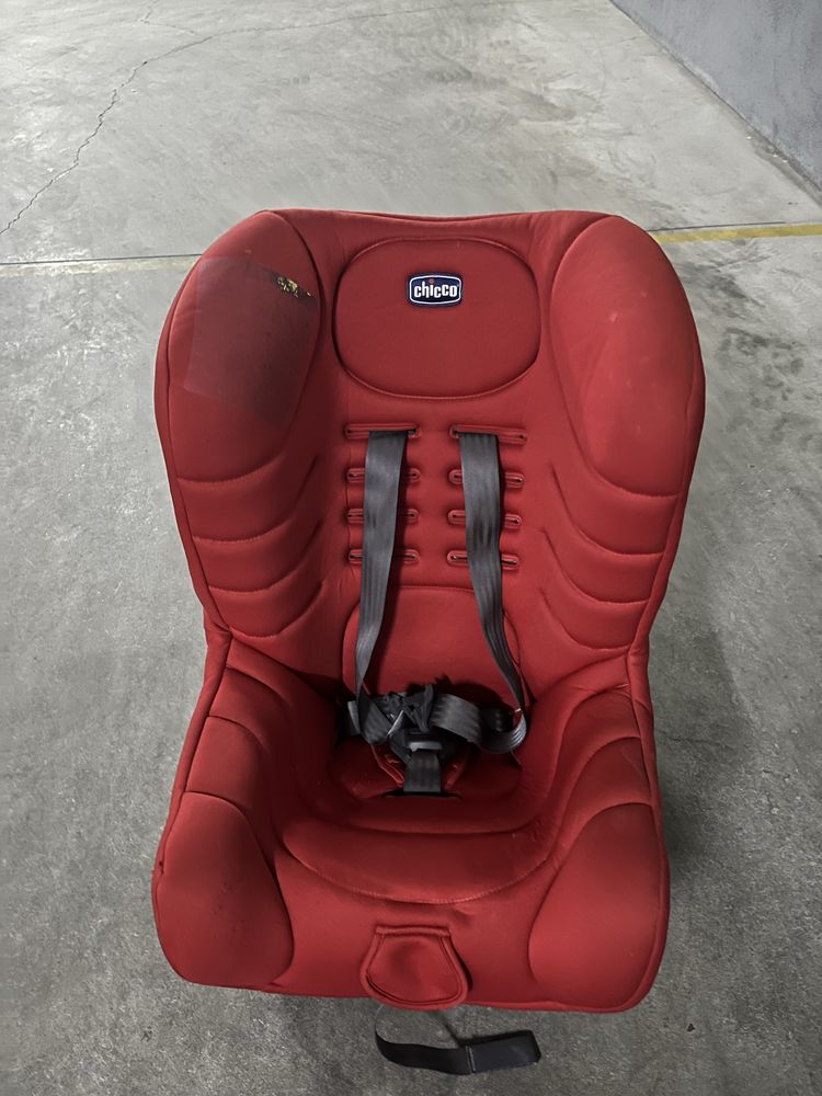 Cadeira auto da marca chicco