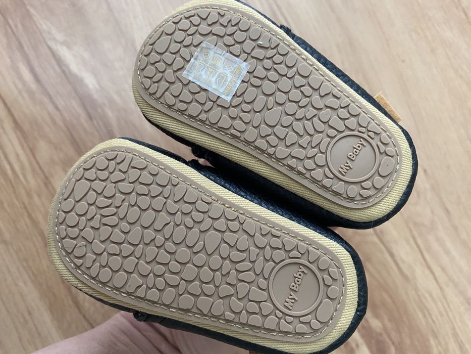 Новые туфельки для маленьких деток