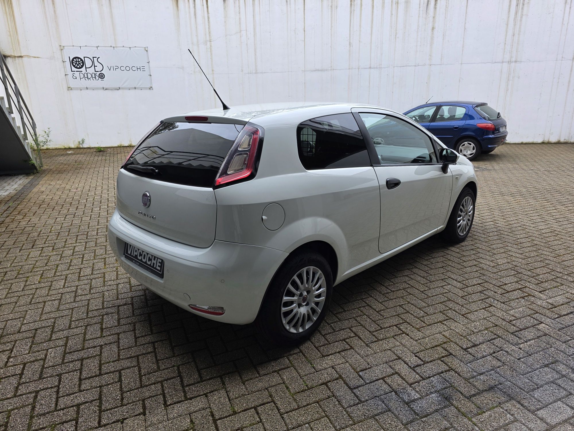 Comercial FIAT GRANDE PUNTO VAN 1.3CDTI 75CV - Garantia