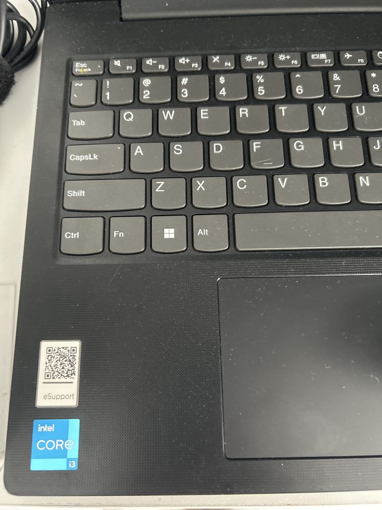 Laptop Poleasingowy Lenovo V15 G2/SSD 256GB/DDR4-8GB/i3-11th/15"/W.11/