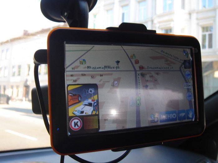 GPS навигатор Bellfort G53R2 Storm