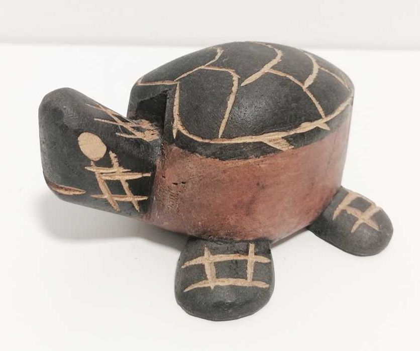 Tartaruga de madeira